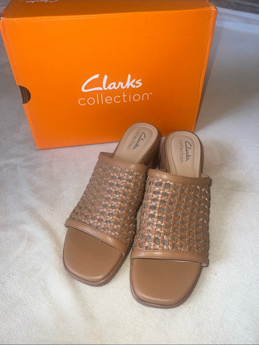 Women’s Jaylan Slide Tan Woven Slide Sandals